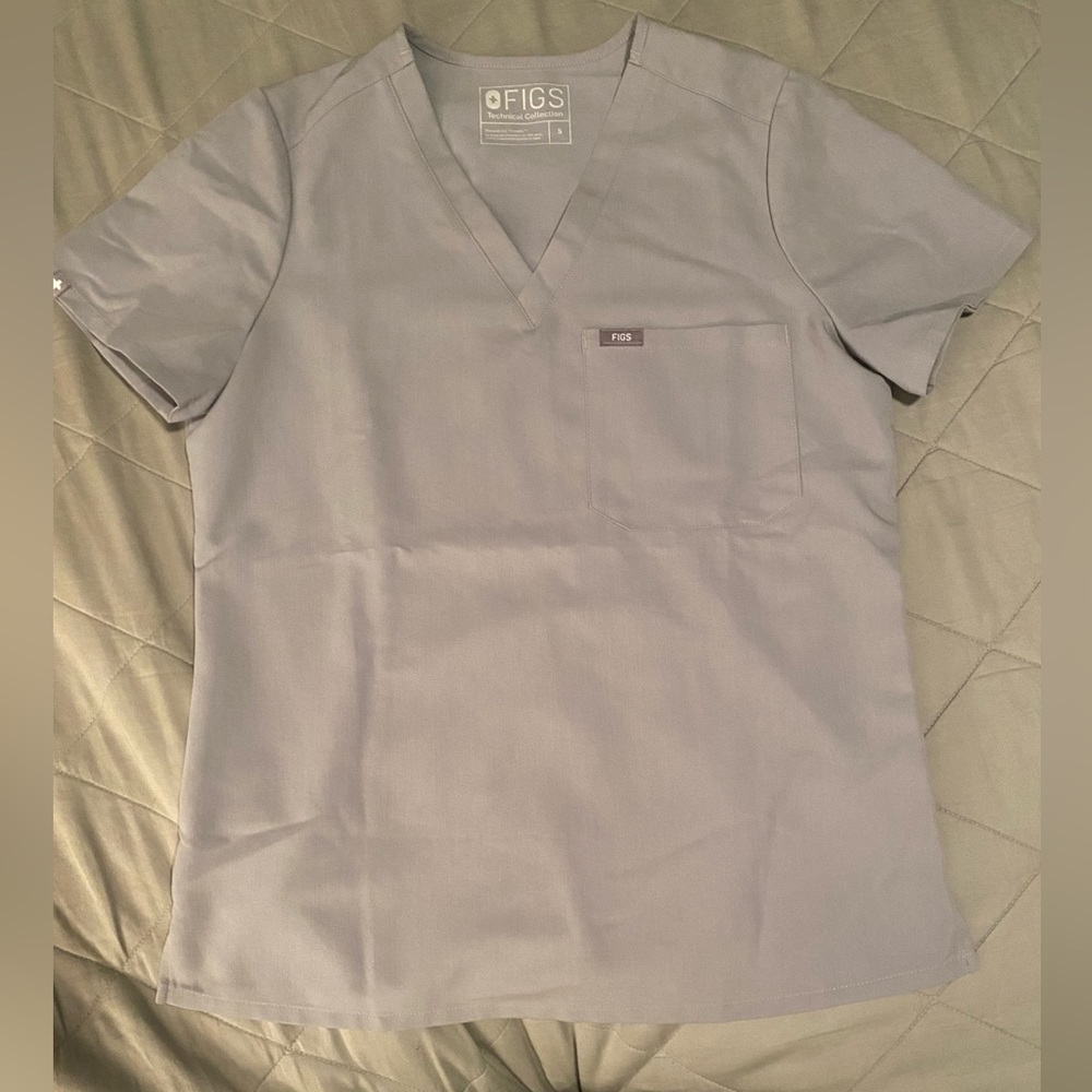 Figs Catarina scrub top